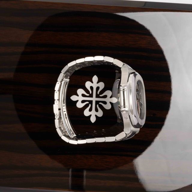 Patek Philippe Nautilus 5980/1A-014 Image 4